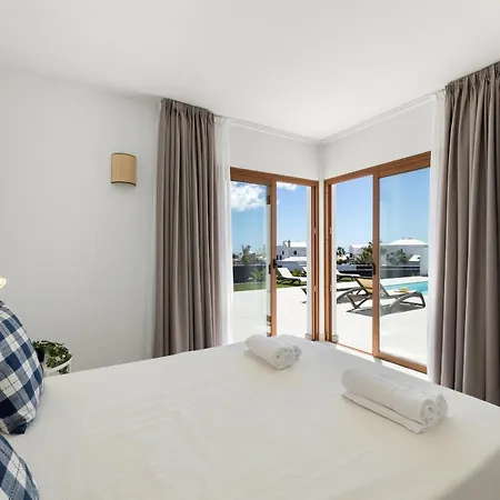 Altos Navya 13b By Escape Villa Playa Blanca